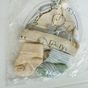 Sunnozy Knotted 3pcs hat & Socks